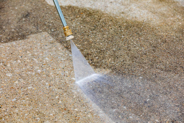 Best Gutter Cleaning  in Hempstead, TX